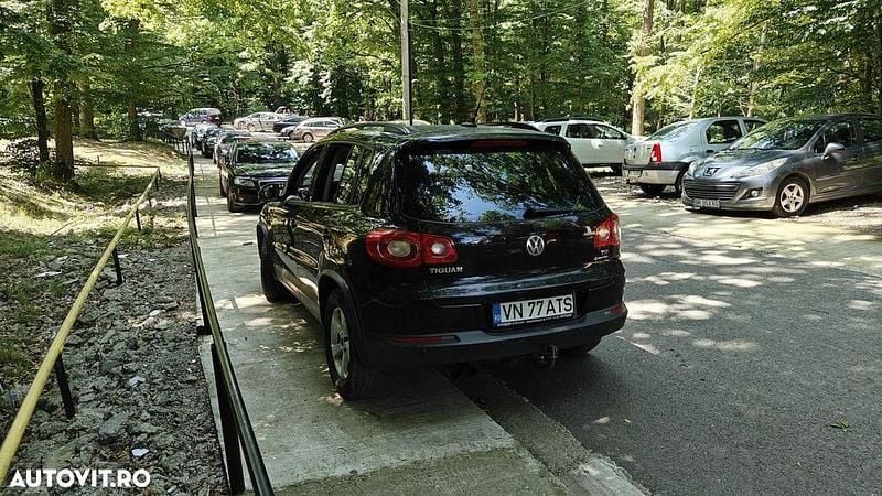 Second-hand VW Tiguan Track & Field 155 CP (114 kW) 2010 Negru SUV