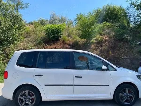 Second-hand VW Touran 105 CP (77 kW) 2013 Monovolum
