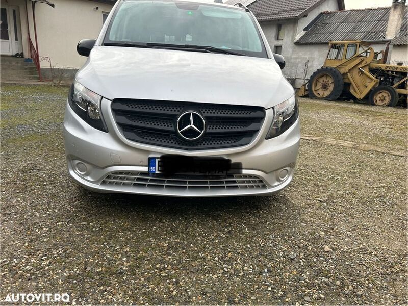 Gri Utilizat 2017 Mercedes Vito Monovolum | 12.200 EUR (Super Preț) - Imagine 1/4