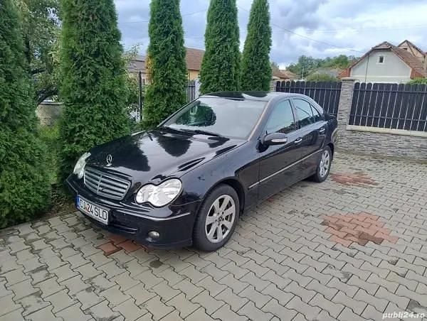 Utilizat 2006 Mercedes C220 Berlinǎ | 2.200 EUR (Preț bun) - Imagine 1/4
