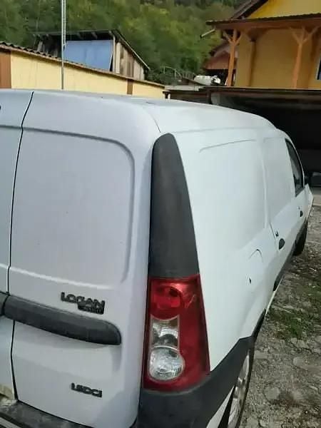 Utilizat 2012 Dacia Logan Berlinǎ | 1.500 EUR - Imagine 1/4