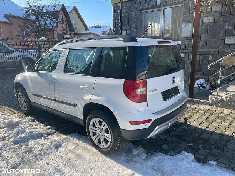 Second-hand Skoda Yeti Outdoor Active 110 CP (80 kW) 2014 Culoarealb SUV
