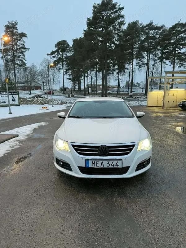 Second-hand VW CC 170 CP (125 kW) 2012 Alb Berlinǎ