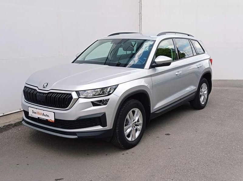 Gri deschis metalic Utilizat 2024 Skoda Kodiaq Ambition SUV | 32.490 EUR (Preț OK) - Imagine 1/4