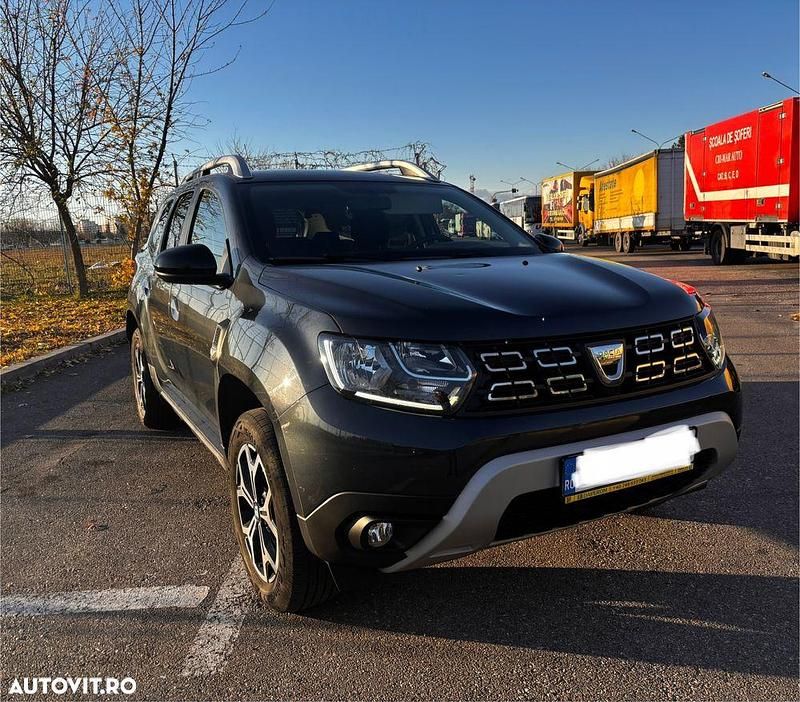 Culoarenegru Utilizat 2020 Dacia Duster SUV | 12.500 EUR (Preț OK) - Imagine 1/4