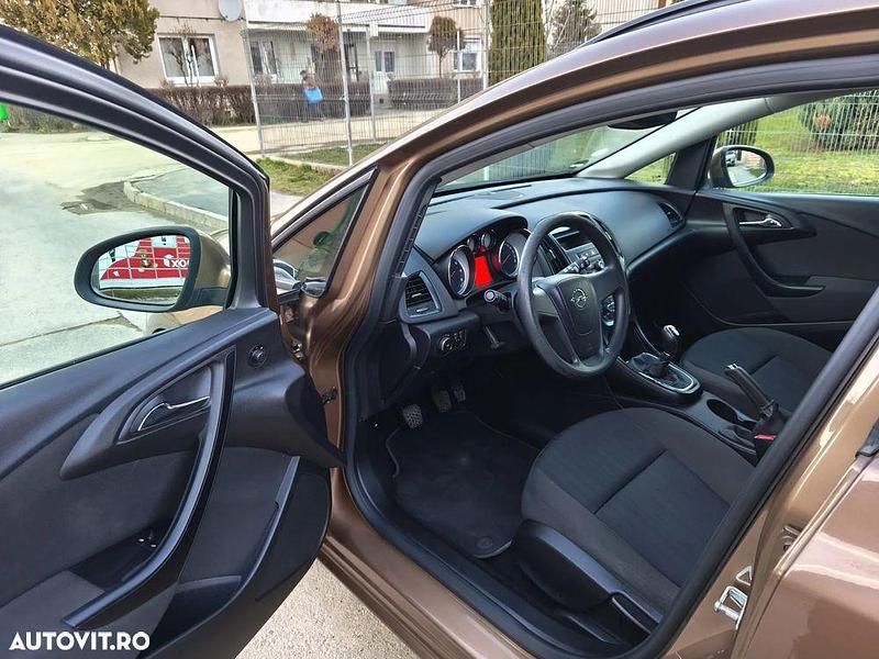 Second-hand Opel Astra Energy 110 CP (80 kW) 2015 Culoaremaro Break