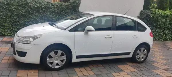 Alb Utilizat 2009 Citroën C4 Break | 2.000 EUR (Preț bun) - Imagine 1/4