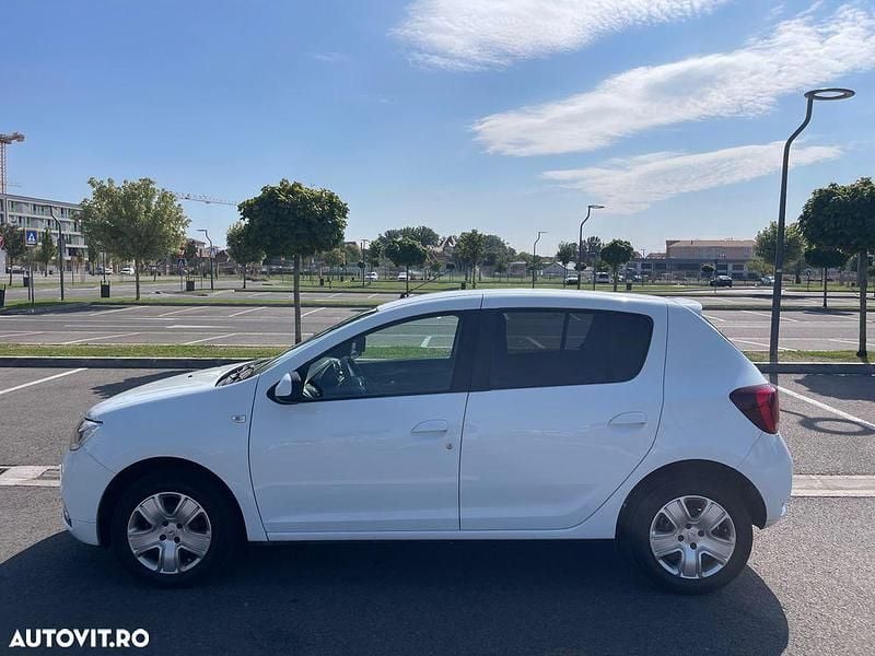 Second-hand Dacia Sandero Ambiance 90 CP (66 kW) 2019 Culoarealb Hatchback