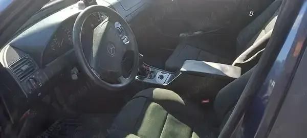 Utilizat 2000 Mercedes C220 Break | 800 EUR - Imagine 1/4