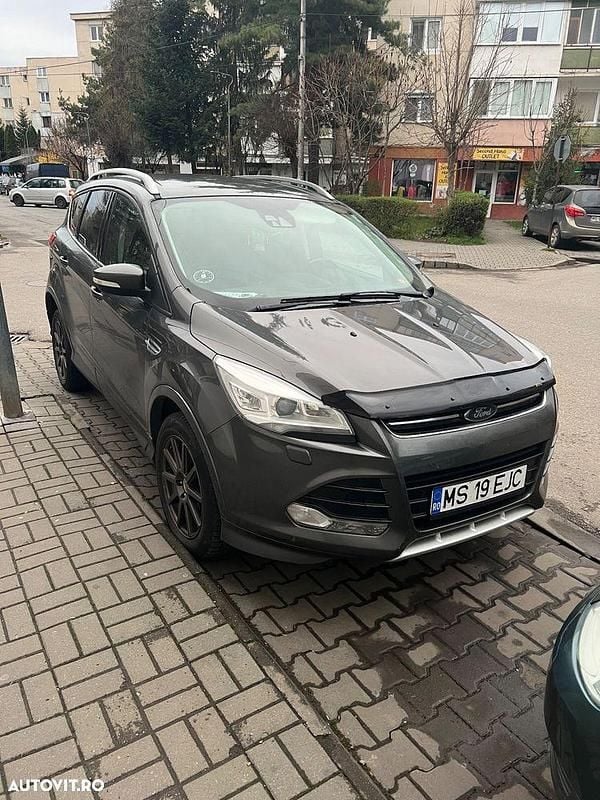 Culoaregri Utilizat 2016 Ford Kuga Titanium SUV | 10.300 EUR (Preț OK) - Imagine 1/4