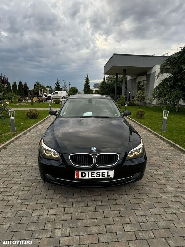 Negru Utilizat 2008 BMW 520 Berlinǎ | 5.690 EUR (Preț OK) - Imagine 1/4