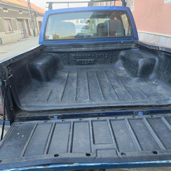 Utilizat 1999 Nissan Navara Pickup | 3.000 EUR - Imagine 1/4