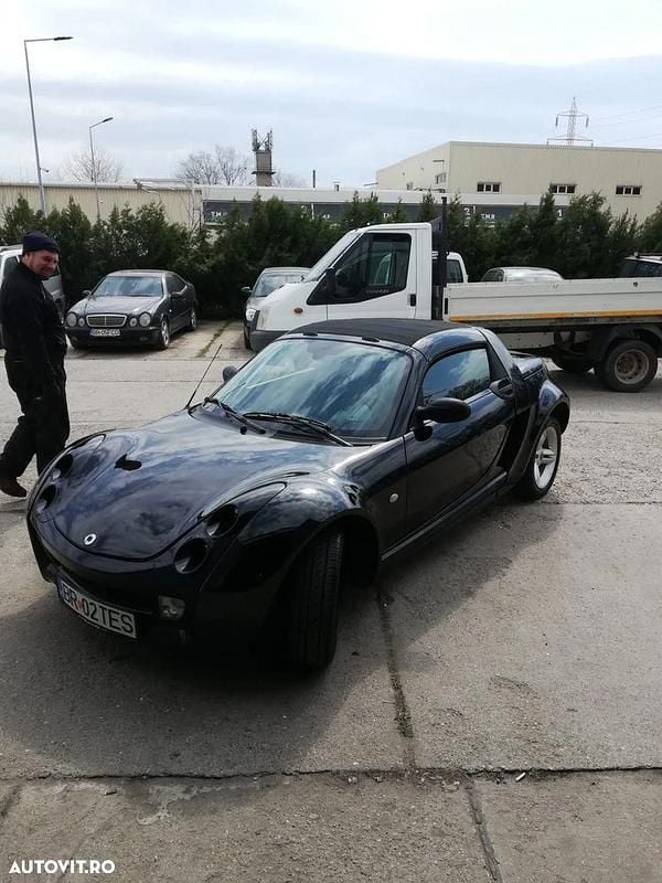 Culoarenegru Utilizat 2003 Smart Roadster Cabrio | 7.000 EUR - Imagine 1/4