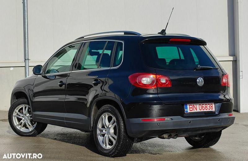 Second-hand VW Tiguan Sportline 140 CP (102 kW) 2011 Culoarenegru SUV
