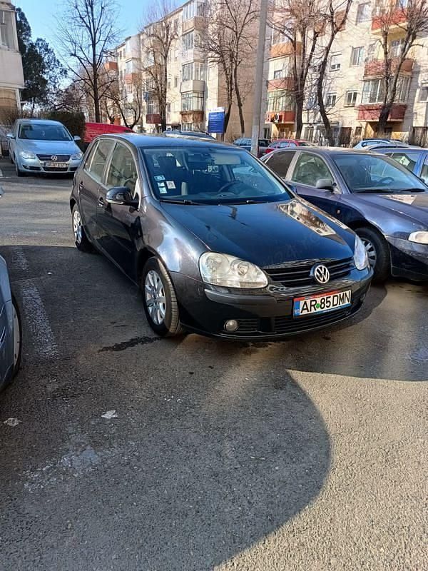 Utilizat 2006 VW Golf V Hatchback | 1.500 EUR (Preț bun) - Imagine 1/4