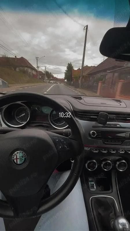 Second-hand Alfa Romeo Giulietta 170 CP (125 kW) 2011 Hatchback