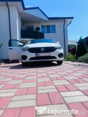 Alb Utilizat 2016 Fiat Tipo Berlinǎ | 7.500 EUR (Preț OK) - Imagine 1/4