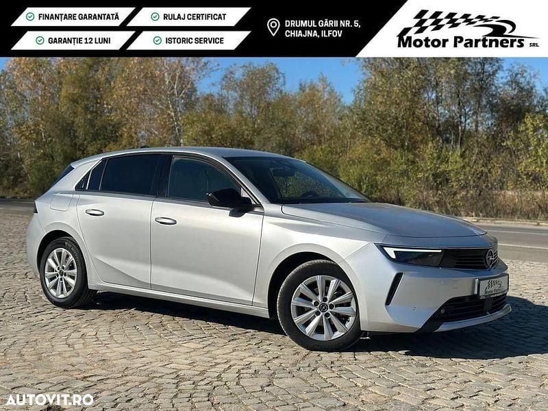 Second-hand Opel Astra Elegance 130 CP (95 kW) 2023 Culoaregri Hatchback