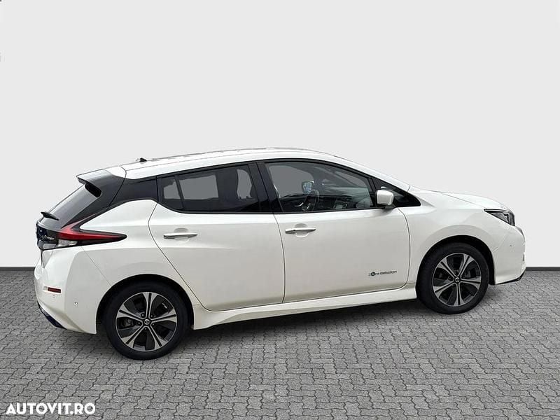 Second-hand Nissan Leaf Tekna 159 kW (217 CP) 2020 Culoarealb Hatchback