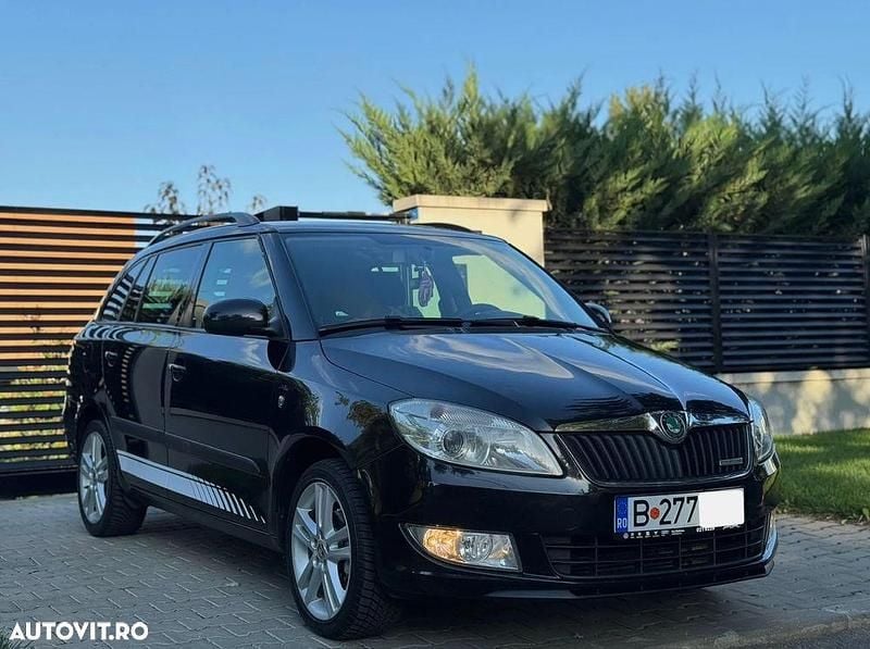 Culoarenegru Utilizat 2012 Skoda Fabia | 3.650 EUR (Preț OK) - Imagine 1/4