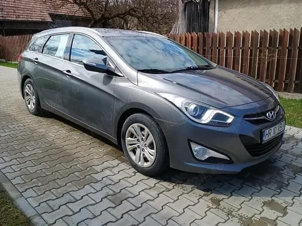 Utilizat 2013 Hyundai i40 Break | 5.650 EUR (Preț bun) - Imagine 1/4