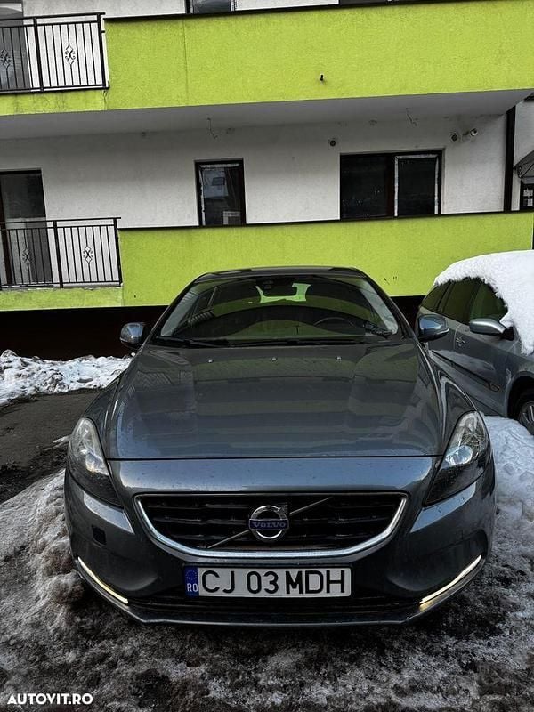 Second-hand Volvo V40 Standard 115 CP (84 kW) 2014 Culoaregri Hatchback
