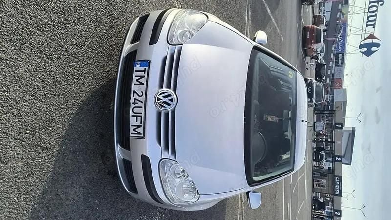 Second-hand VW Golf V 75 CP (55 kW) 2005 Hatchback