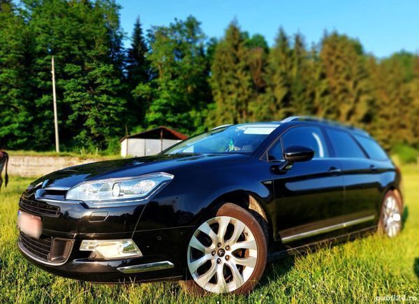 Negru Utilizat 2017 Citroën C5 Break | 13.000 EUR - Imagine 1/4