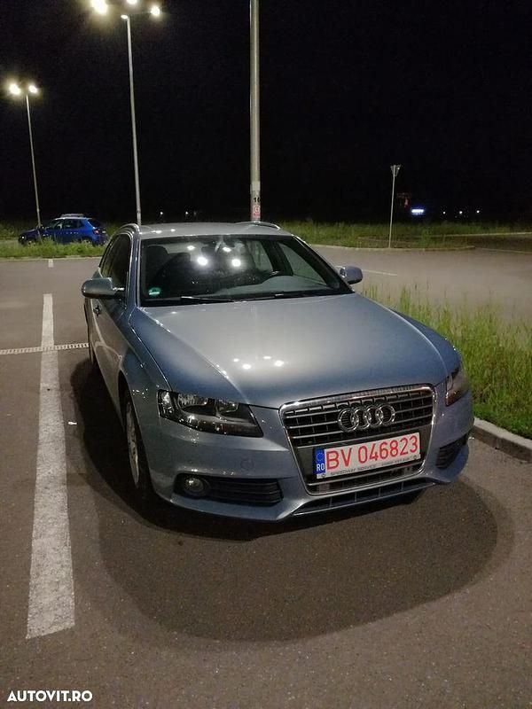 Culoarealbastru Utilizat 2009 Audi A4 Break | 5.001 EUR (Preț OK) - Imagine 1/4