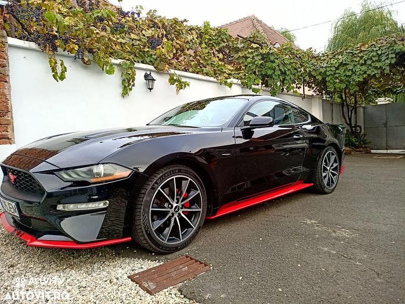 Culoarenegru Utilizat 2019 Ford Mustang Coupe | 27.900 EUR (Preț OK) - Imagine 1/4