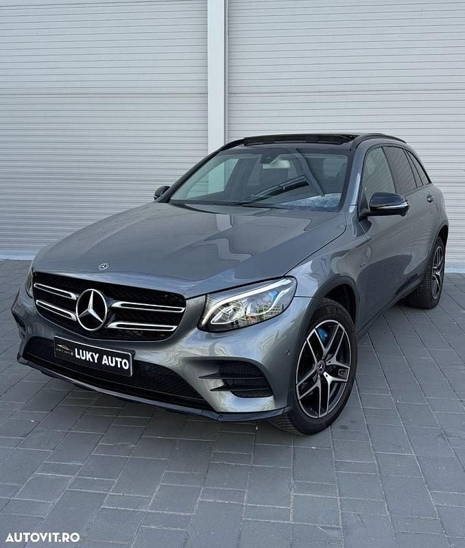 Gri Utilizat 2017 Mercedes GLC350 SUV | 21.990 EUR - Imagine 1/4