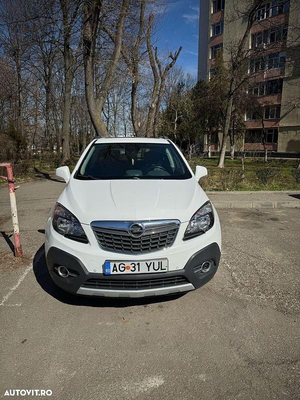 Culoarealb Utilizat 2015 Opel Mokka drive SUV | 8.250 EUR (Preț OK) - Imagine 1/4