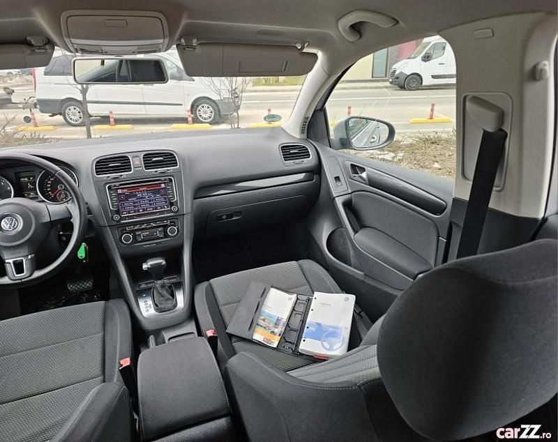 Second-hand VW Golf VI Team 102 CP (75 kW) 2010 Argintiu Hatchback