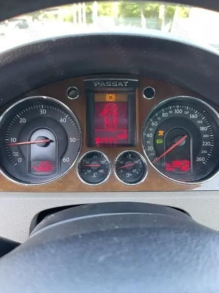 Maro Utilizat 2006 VW Passat Berlinǎ | 3.450 EUR (Preț OK) - Imagine 1/4