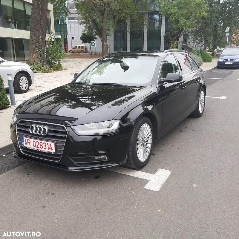 Culoarenegru Utilizat 2014 Audi A4 Ambition Break | 8.499 EUR (Preț OK) - Imagine 1/4