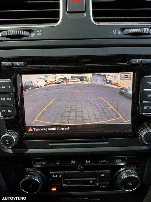 Culoarenegru Utilizat 2010 VW Golf VI Comfortline | 4.650 EUR (Preț OK) - Imagine 1/4