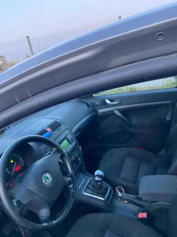 Utilizat 2008 Skoda Octavia Berlinǎ | 2.500 EUR (Preț OK) - Imagine 1/3