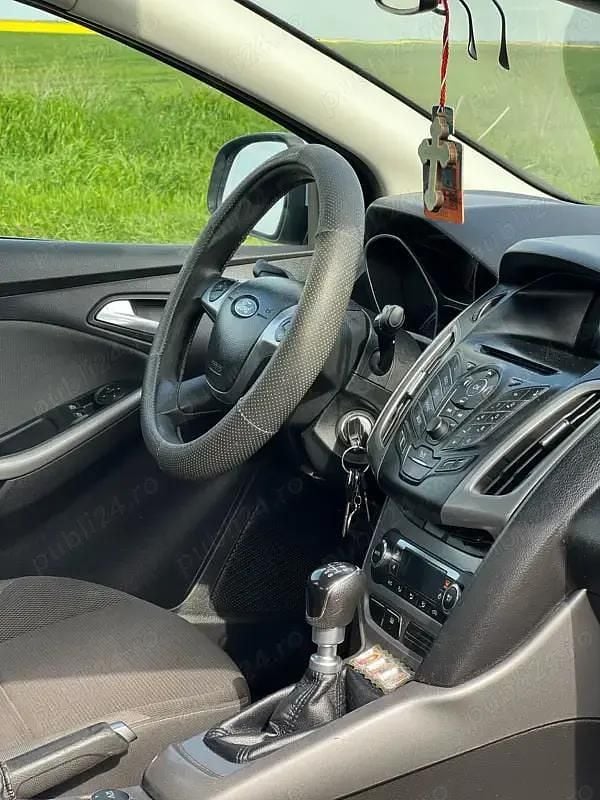 Gri Utilizat 2014 Ford Focus Berlinǎ | 6.500 EUR (Preț OK) - Imagine 1/4