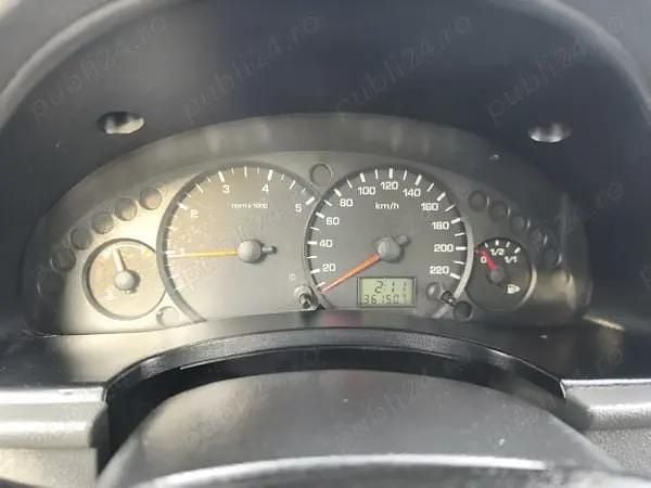 Second-hand Ford Tourneo Connect 100 CP (73 kW) 2007 Monovolum