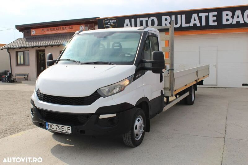 Alb Utilizat 2015 Iveco Massif SUV | 11.888 EUR - Imagine 1/4
