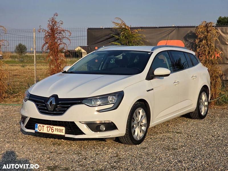 Alb Utilizat 2019 Renault Mégane GrandTour Zen Break | 8.132 EUR (Preț bun) - Imagine 1/4