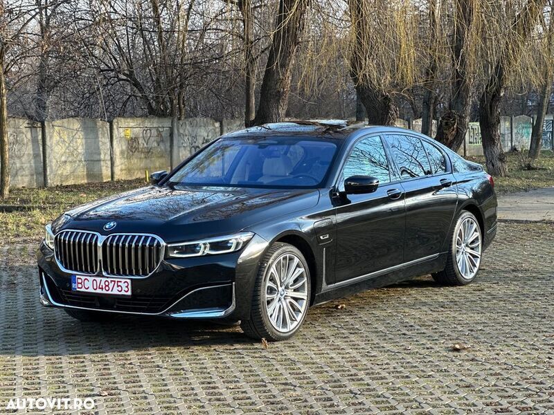 Negru Utilizat 2021 BMW 745e Berlinǎ | 45.990 EUR - Imagine 1/4