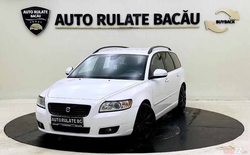 Utilizat 2010 Volvo V50 Break | 4.490 EUR - Imagine 1/4