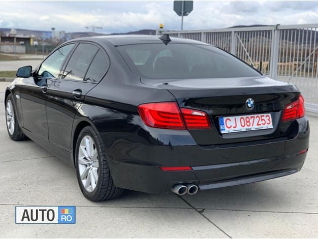 Second-hand BMW 520 Efficient Dynamics 184 CP (135 kW) 2011 Negru Berlinǎ