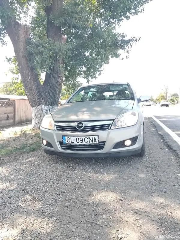 Gri Utilizat 2007 Opel Astra Monovolum | 1.800 EUR (Preț OK) - Imagine 1/4