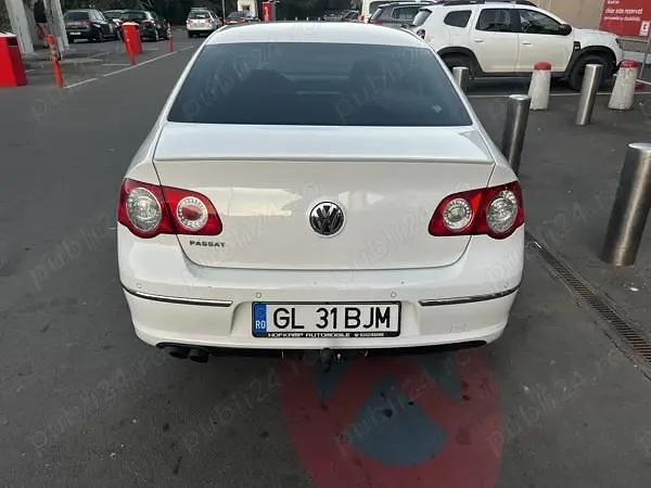 Second-hand VW Passat R-line 170 CP (125 kW) 2009 Berlinǎ