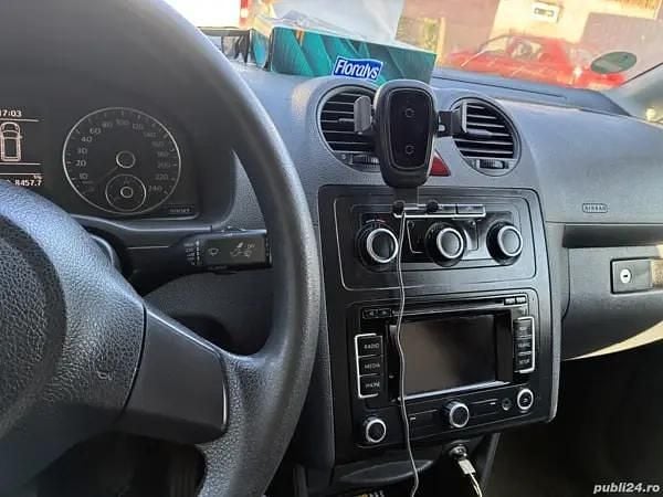 Second-hand VW Caddy 105 CP (77 kW) 2011 Monovolum