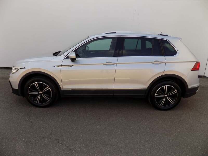 Second-hand VW Tiguan Elegance 200 CP (147 kW) 2022 Gri deschis  metalic  perleffect SUV