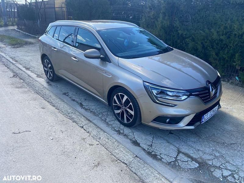 Second-hand Renault Mégane GrandTour 116 CP (85 kW) 2019 Culoaregalbeuriu Break