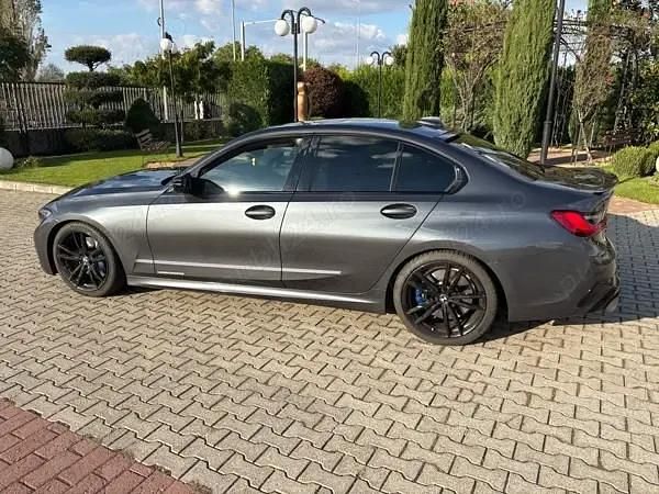 Second-hand BMW 330 258 CP (189 kW) 2020 Berlinǎ